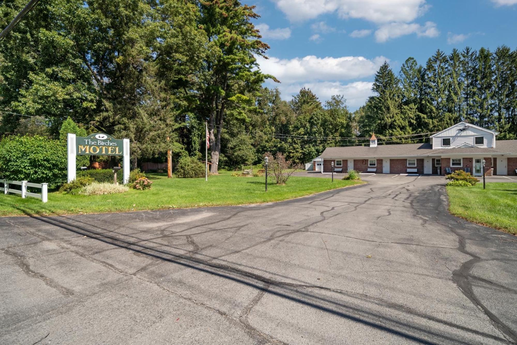 Birches Motel Saratoga Springs Dış mekan fotoğraf